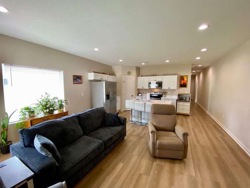 2447 W Macarthur Ct, Wichita, KS 67217