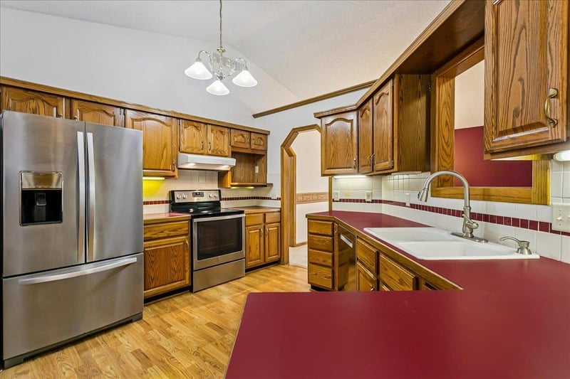 9715 W Westlawn St, Wichita, KS 67212