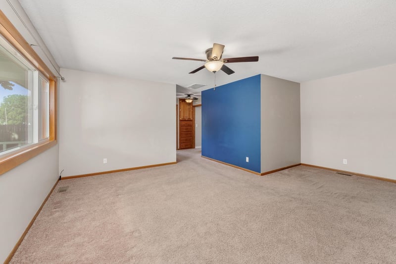 920 W 52nd, Wichita, KS 67217