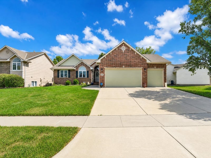 1846 S Tara Falls St, Wichita, KS 67207