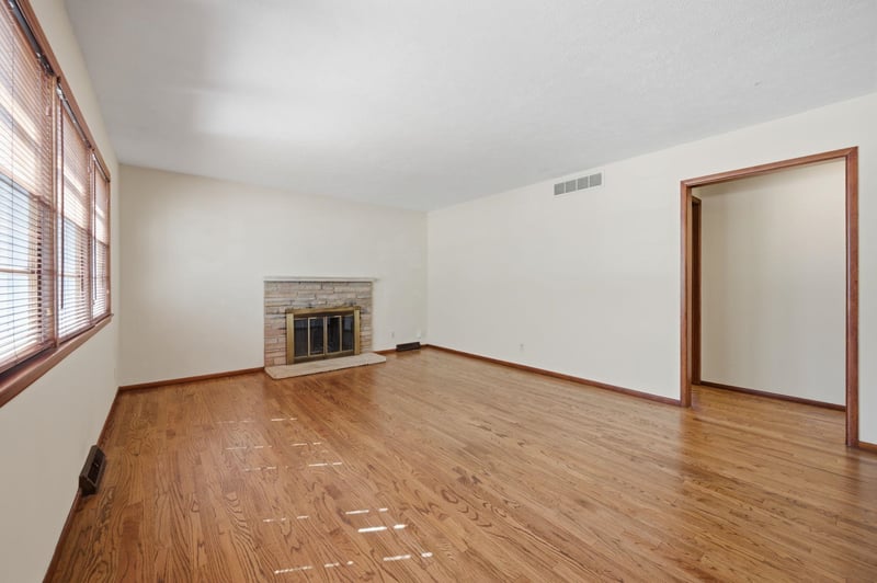 1305 N Gretchen, Wichita, KS 67206