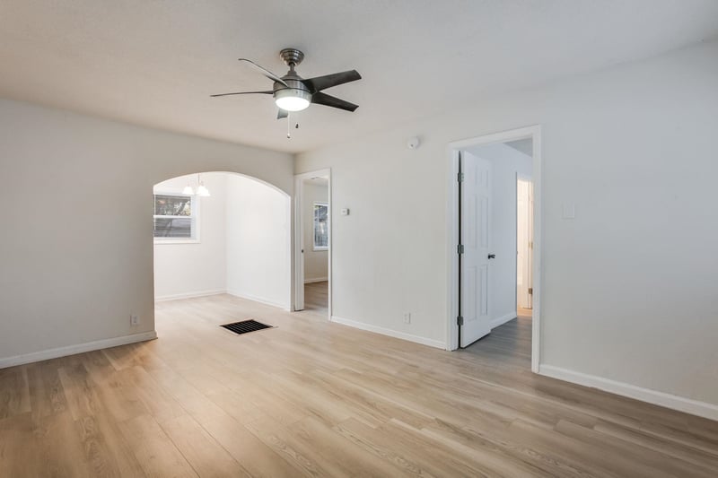 422 E Funston Ave, Wichita, KS 67211