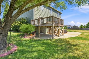 3006 N Rough Creek Cir, Derby, KS 67037