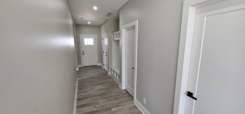1520 E Appleton St, Valley Center, KS 67147