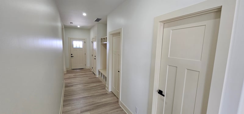 1500 E Appleton St, Valley Center, KS 67147