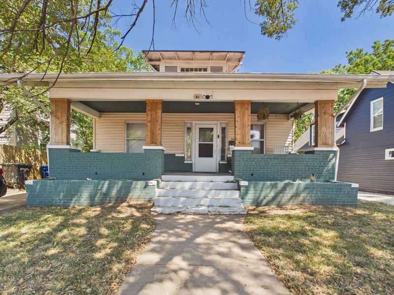 814 State St, Augusta, KS 67010