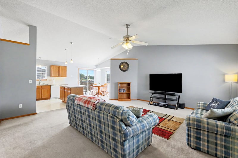 1914 Summerwood St, Goddard, KS 67052