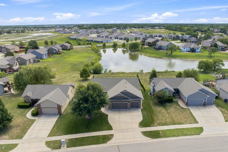 2423 N Fieldstone, Andover, KS 67002