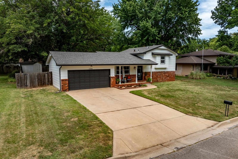 1100 E Market St, Derby, KS 67037