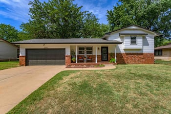 1100 E Market St, Derby, KS 67037