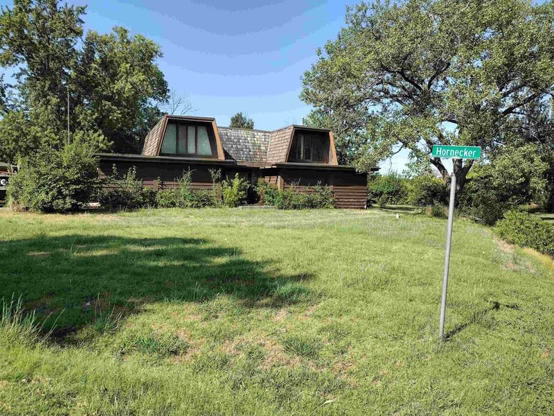 1401 S Hornecker, Wichita, KS 67235
