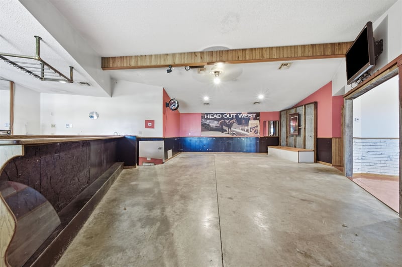1691 W Ashleigh Ln, Milton, KS 67106