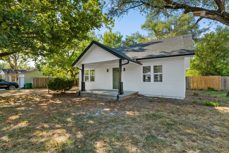 3321 W 9th St N, Wichita, KS 67203