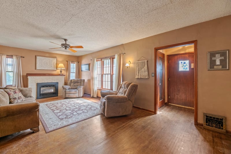 229 N Battin, Wichita, KS 67208