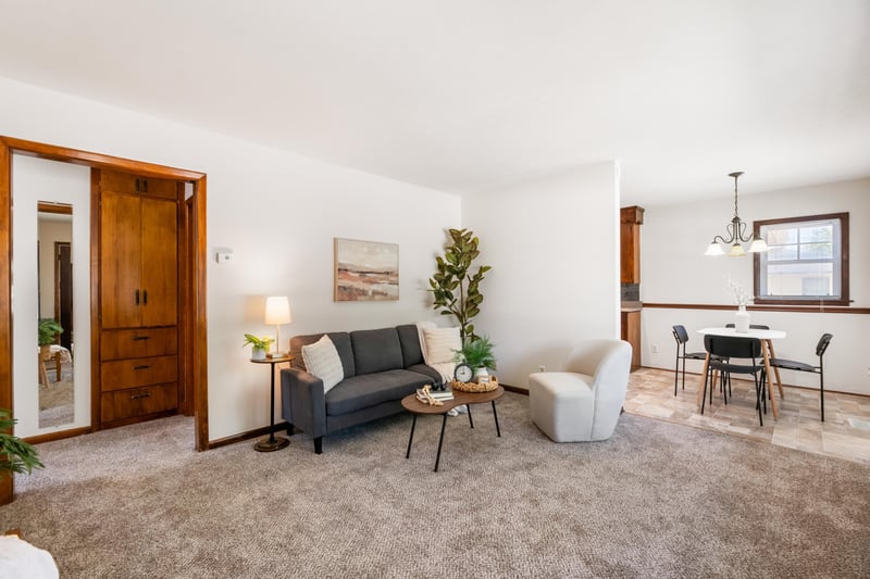 1011 W Lockwood St, Kahoka, KS 67217