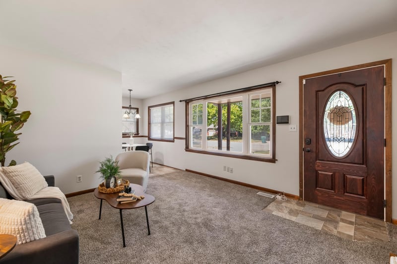 1011 W Lockwood St, Kahoka, KS 67217