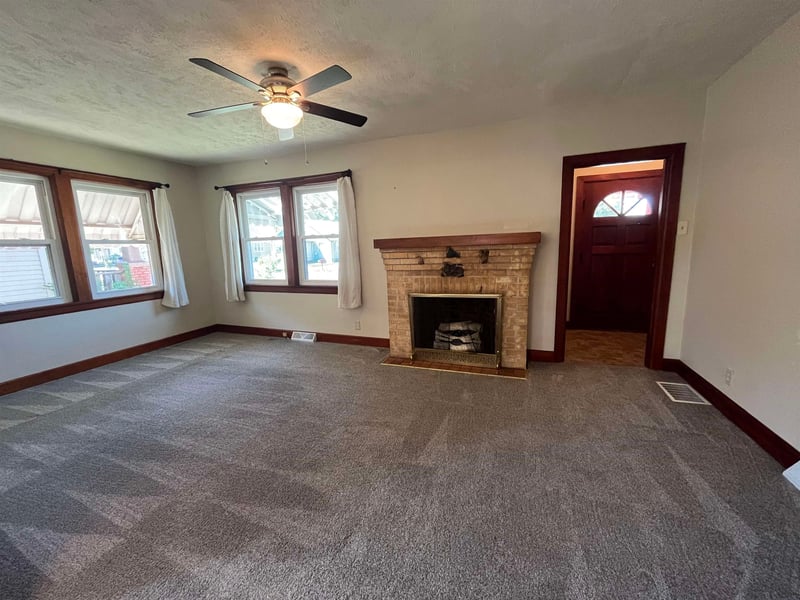 116 E Minneapolis Ave, Salina, KS 67401