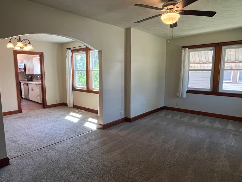 116 E Minneapolis Ave, Salina, KS 67401