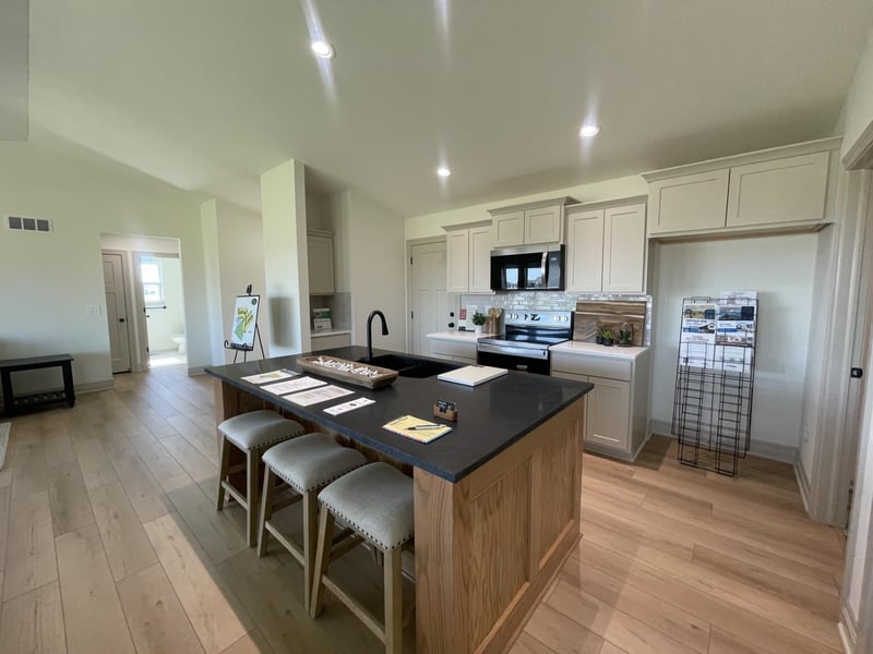 2231 E Arrowhead St, Andover, KS 67002