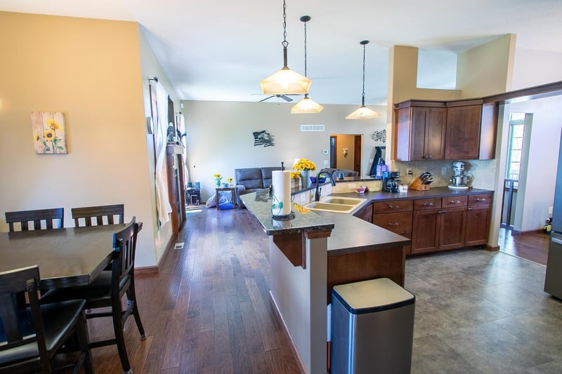 727 Goldspike, Newton, KS 67114