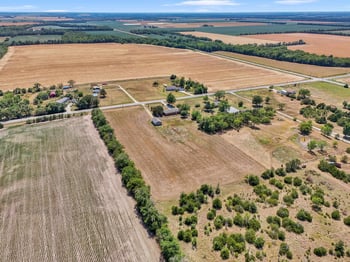 5724 NW 12, Newton, KS 67114