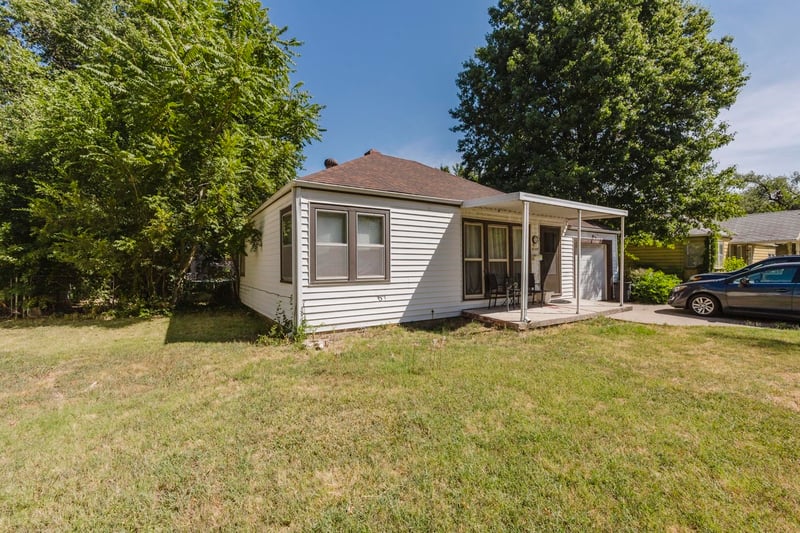 4120 E Clark St, Wichita, KS 67218
