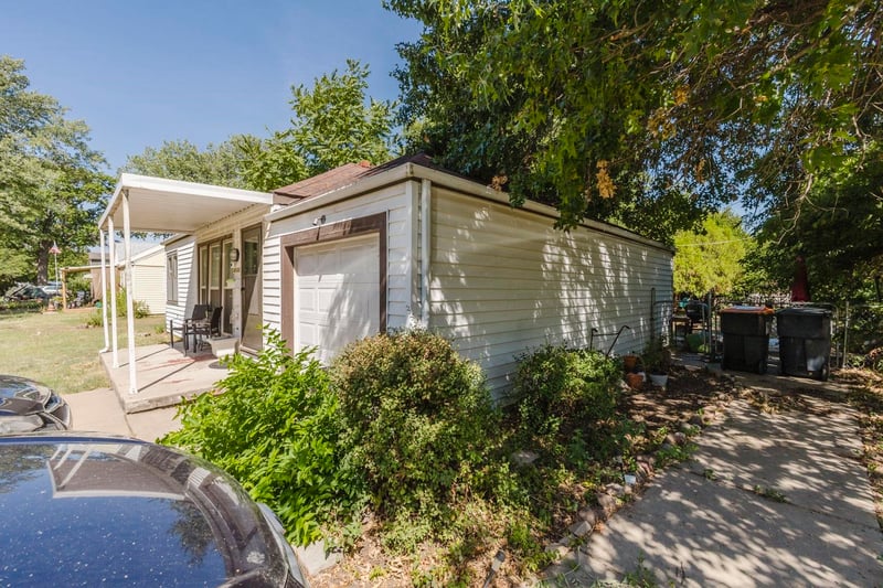4120 E Clark St, Wichita, KS 67218
