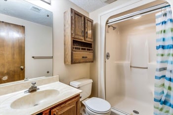 1908 Cypress, Newton, KS 67114