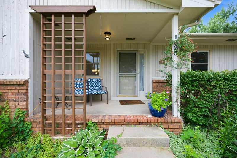 1325 N Split Rail, Derby, KS 67037