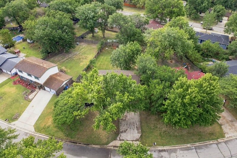 519 Renee Dr, Andover, KS 67002