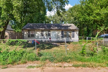 4601 S Brookhaven St, Wichita, KS 67216
