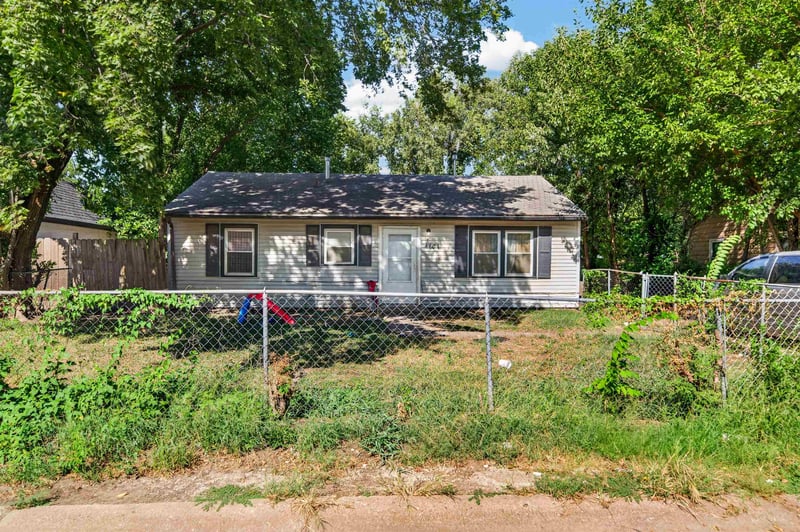 4601 S Brookhaven St, Wichita, KS 67216