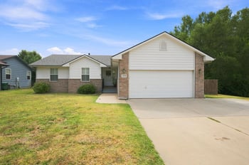 2621 W 44th, Wichita, KS 67217