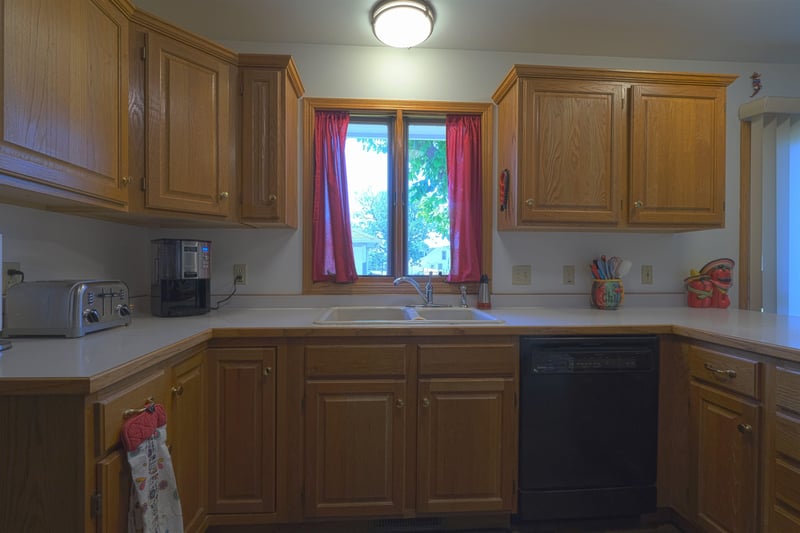 301 N Main, Hillsboro, KS 67063