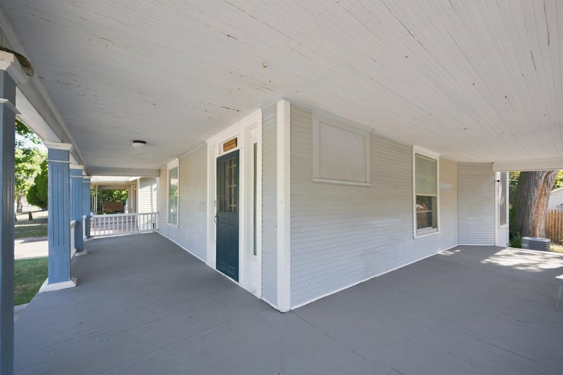 1628 N Waco, Wichita, KS 67203