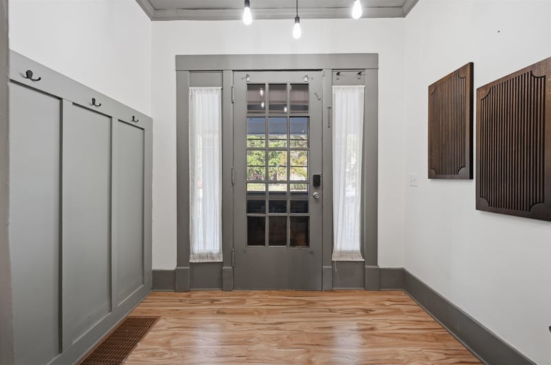 1628 N Waco, Wichita, KS 67203