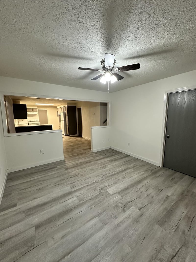 1621 S Waco, Wichita, KS 67213
