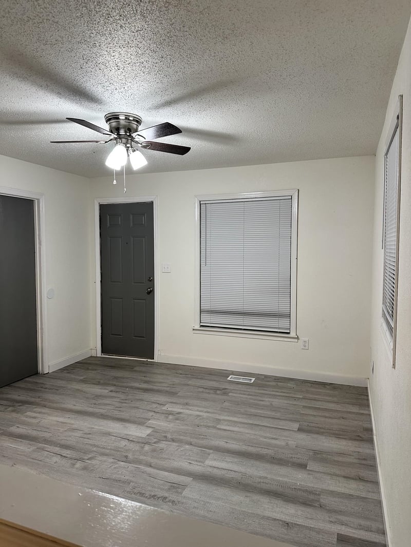 1621 S Waco, Wichita, KS 67213