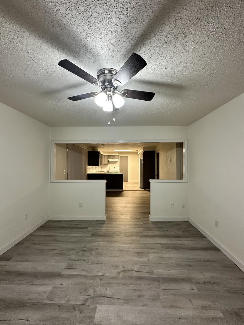 1621 S Waco, Wichita, KS 67213