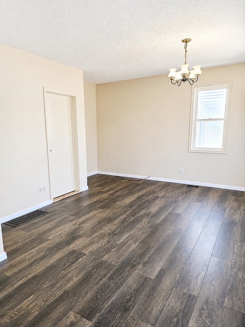 314 S 9th, Salina, KS 67401