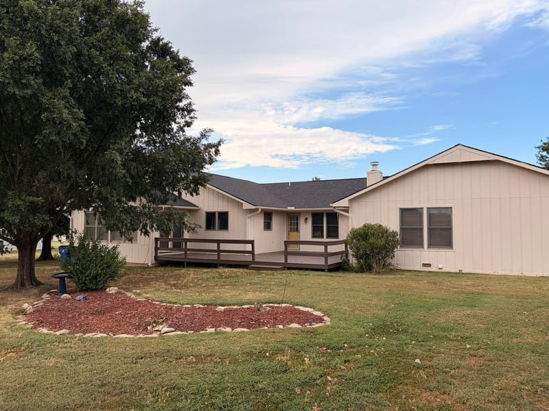 2817 E Birch Ave, Parkerfield, KS 67005
