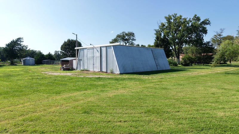 1152 Old Hwy 40, Abilene, KS 67410-0000
