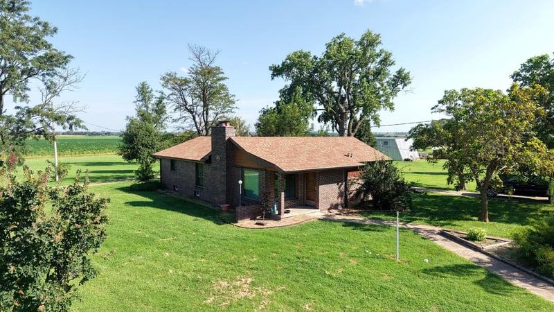 1152 Old Hwy 40, Abilene, KS 67410-0000