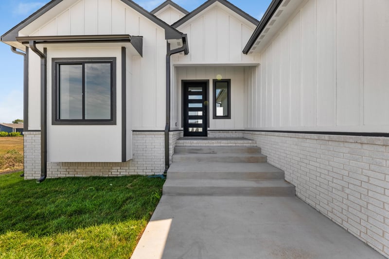 2644 E Ironstone Ct, Park City, KS 67219