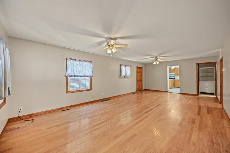 419 N Swedonia St, Marquette, KS 67464