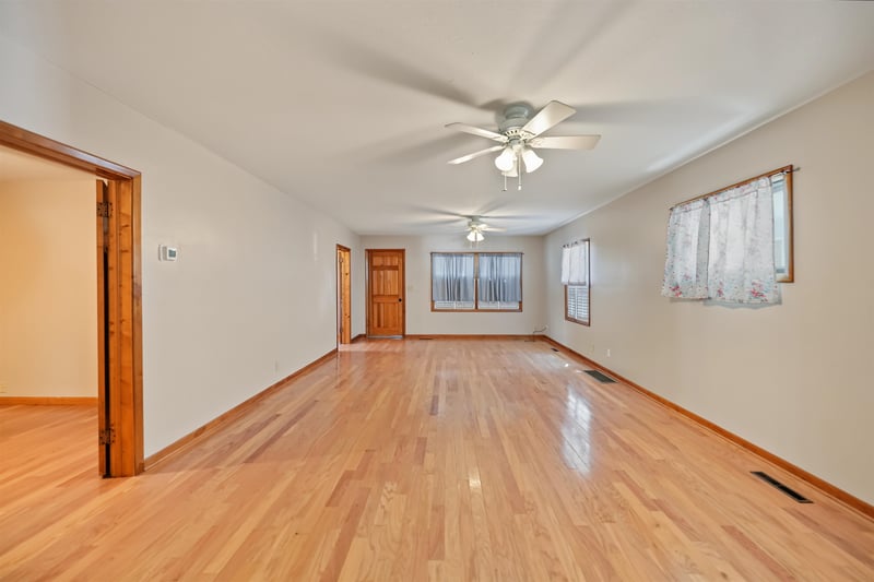 419 N Swedonia St, Marquette, KS 67464