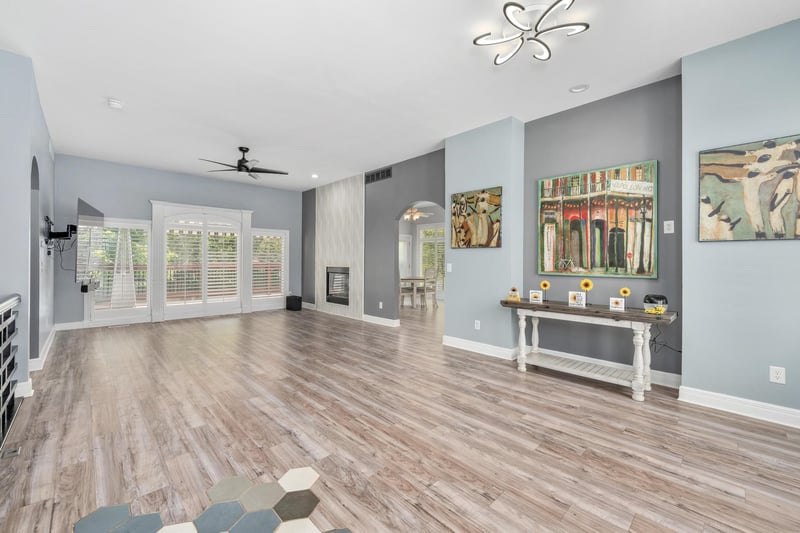 1272 N Hickory Creek Ct, Wichita, KS 67235