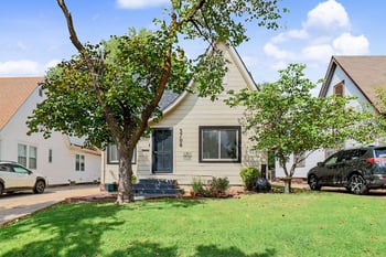 3706 E Edgemont Pl, Wichita, KS 67208