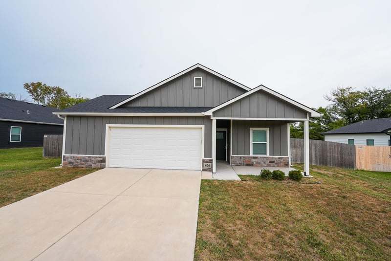 620 W Finney Ave, El Dorado, KS 67042