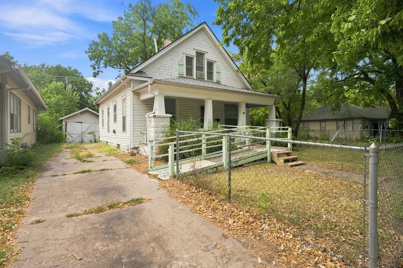 345 N Grove, Wichita, KS 67214